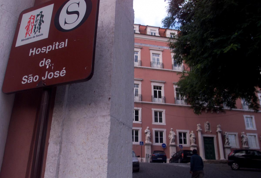 Os m&eacute;dicos internos do CHU Lisboa Central exigem investimento no SNS